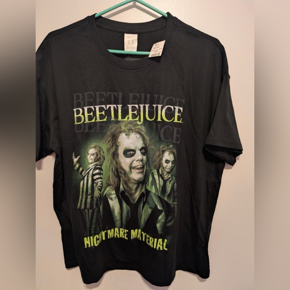 - NWT - Beetlejuice Movie  Black Tee - size XL